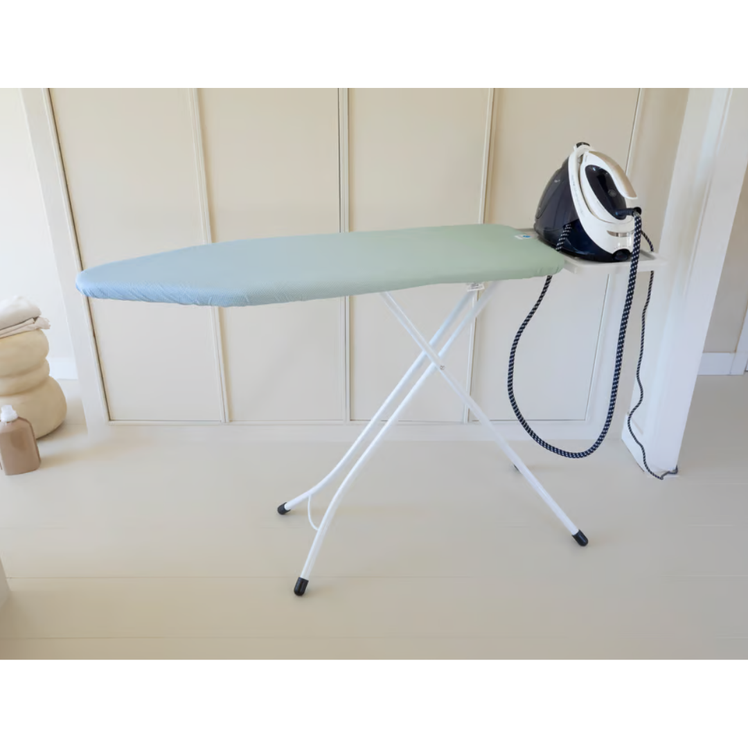 16-13579_Brabantia_Streckmetall-Bügeltisch GrC 124 x 45 cm_Blaugrün_4 16-13579_Brabantia_Streckmetall-Bügeltisch GrC 124 x 45 cm_Blaugrün_4