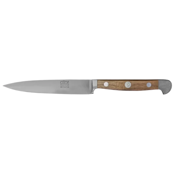 Ein Bild aus dem Taiga Store von taiga.green. Ein Küchenmesser aus rostfreiem Stahl mit spitzer Klinge und einem mit drei Metallnieten befestigten Holzgriff, dargestellt auf einem schlichten Hintergrund. Jetzt bestellen im Eco Shop von www.taiga.green. Hier nachhaltig einkaufen mit dem Taiga Eco Rating