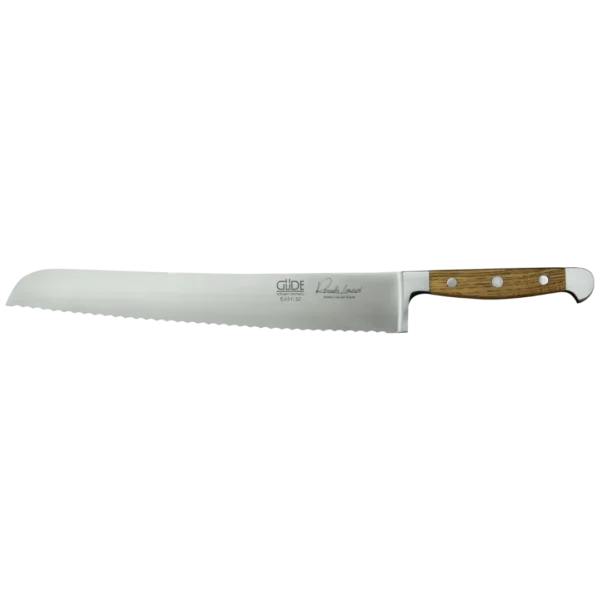 Ein Bild aus dem Taiga Store von taiga.green. Ein Brotmesser mit Wellenschliff, einer langen Klinge aus rostfreiem Stahl und einem Holzgriff mit drei Metallnieten, abgebildet auf einem schlichten Hintergrund. Jetzt bestellen im Eco Shop von www.taiga.green. Hier nachhaltig einkaufen mit dem Taiga Eco Rating