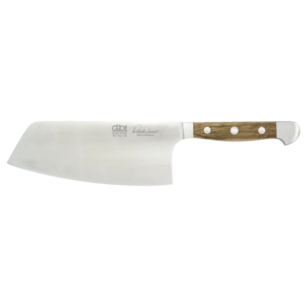 Ein Bild aus dem Taiga Store von taiga.green. Ein Kochmesser mit einer breiten, rechteckigen Klinge aus rostfreiem Stahl und einem Holzgriff mit drei Nieten, isoliert auf weißem Hintergrund. Jetzt bestellen im Eco Shop von www.taiga.green. Hier nachhaltig einkaufen mit dem Taiga Eco Rating