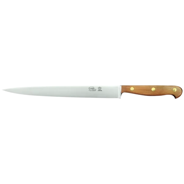 Ein Bild aus dem Taiga Store von taiga.green. Ein langes, schlankes Küchenmesser mit einer scharfen Klinge aus rostfreiem Stahl und einem mit drei Messingnieten befestigten Holzgriff, das zum Schneiden bestimmt ist. Jetzt bestellen im Eco Shop von www.taiga.green. Hier nachhaltig einkaufen mit dem Taiga Eco Rating